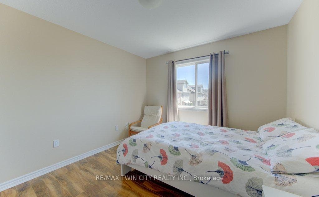 11 Frey Crescent photo 25
