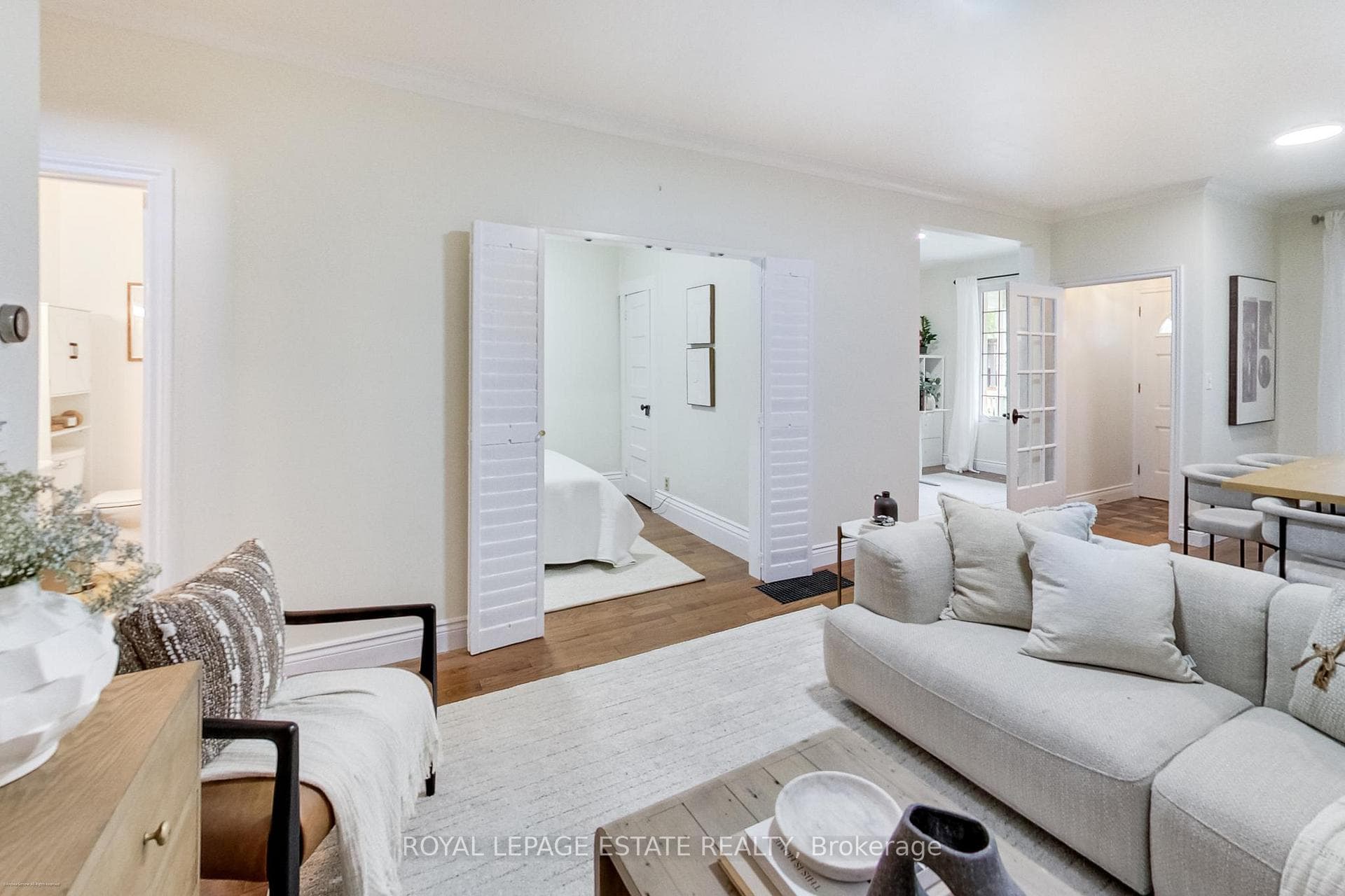 237 Glebemount Avenue photo 11