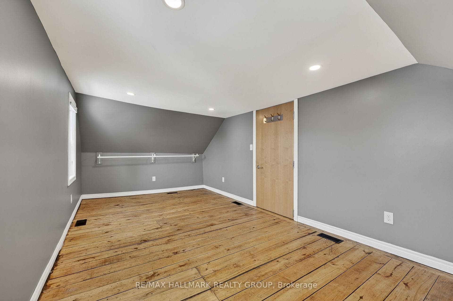 633 Russell Road photo 29