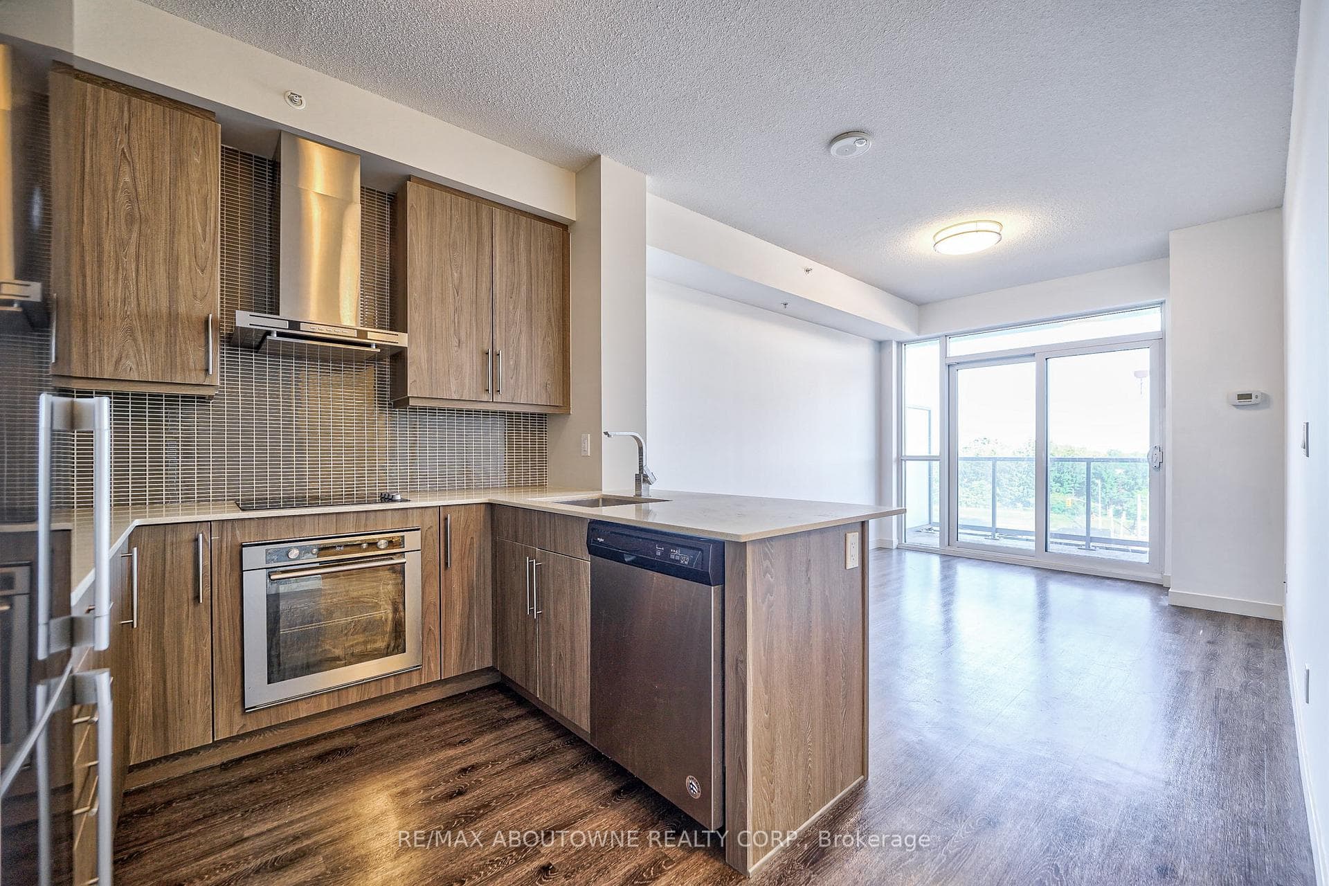 2093 Fairview Street Unit 506 photo 12