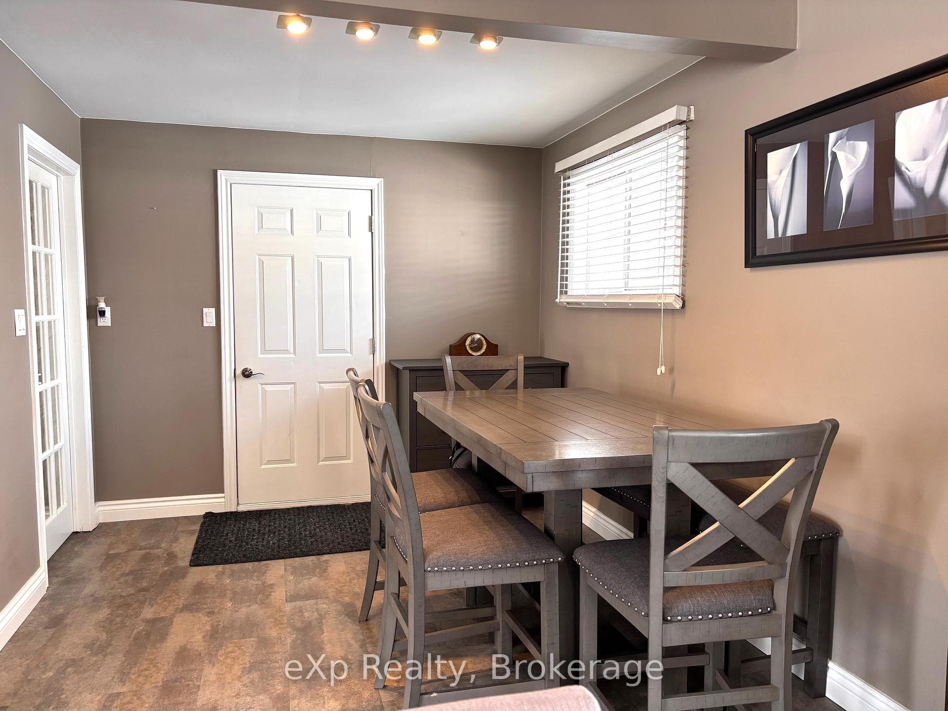 170 11th Avenue photo 13