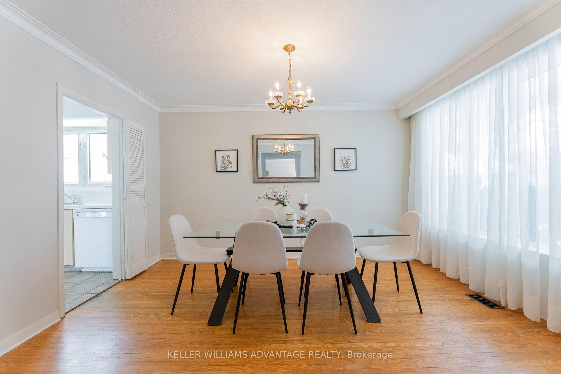 10 Griselda Crescent photo 8