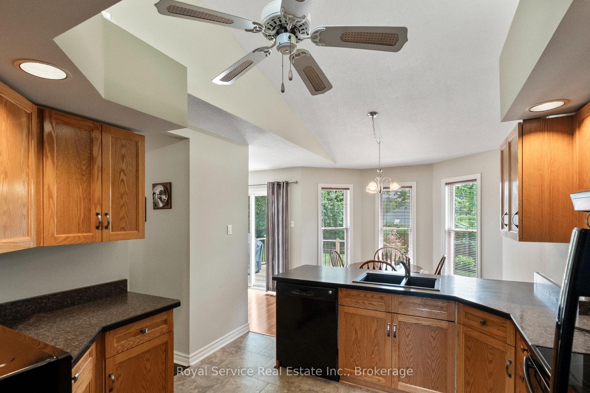 33 Russell Hill Road photo 10