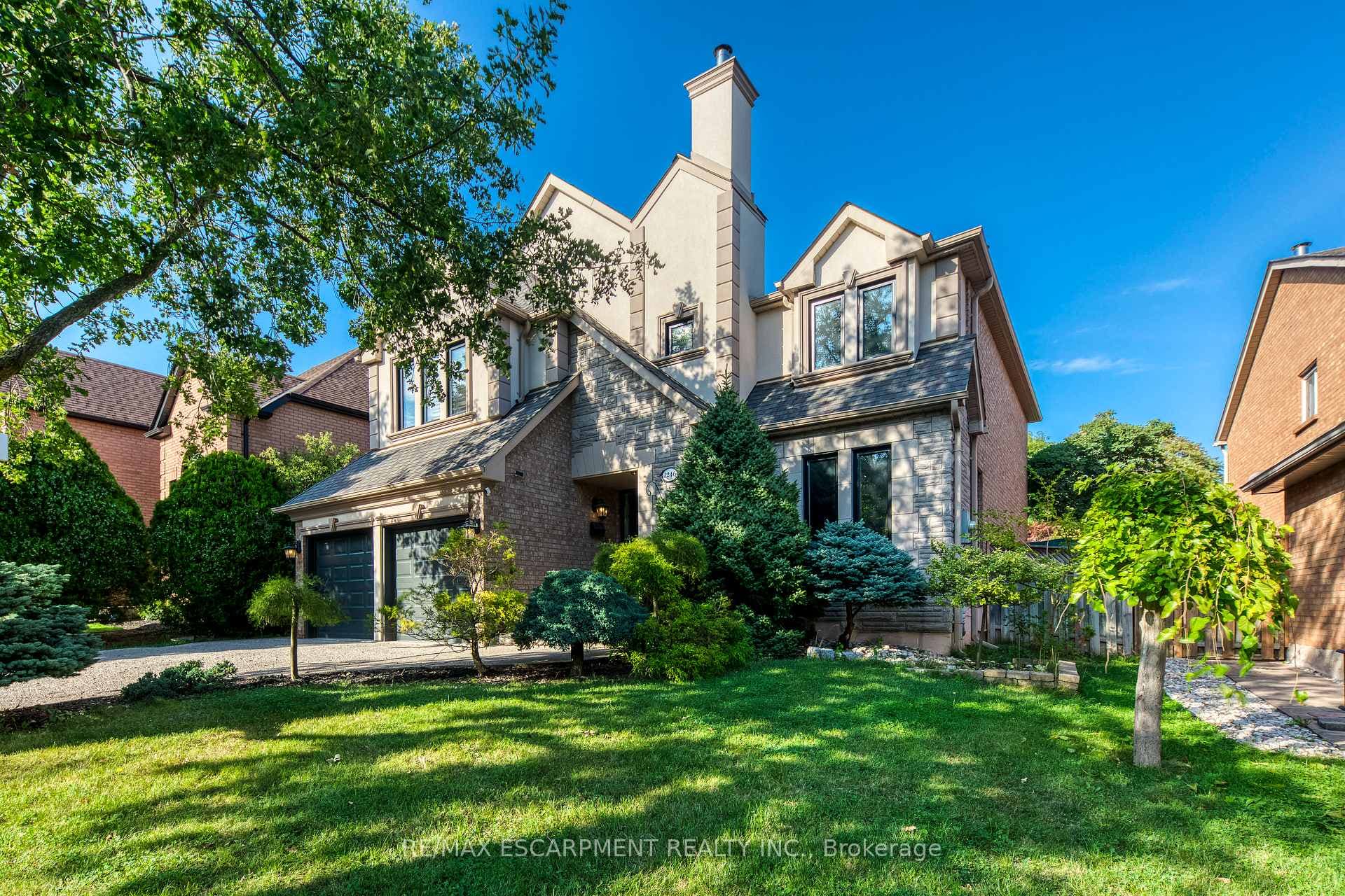 1246 Saddler Circle photo 1