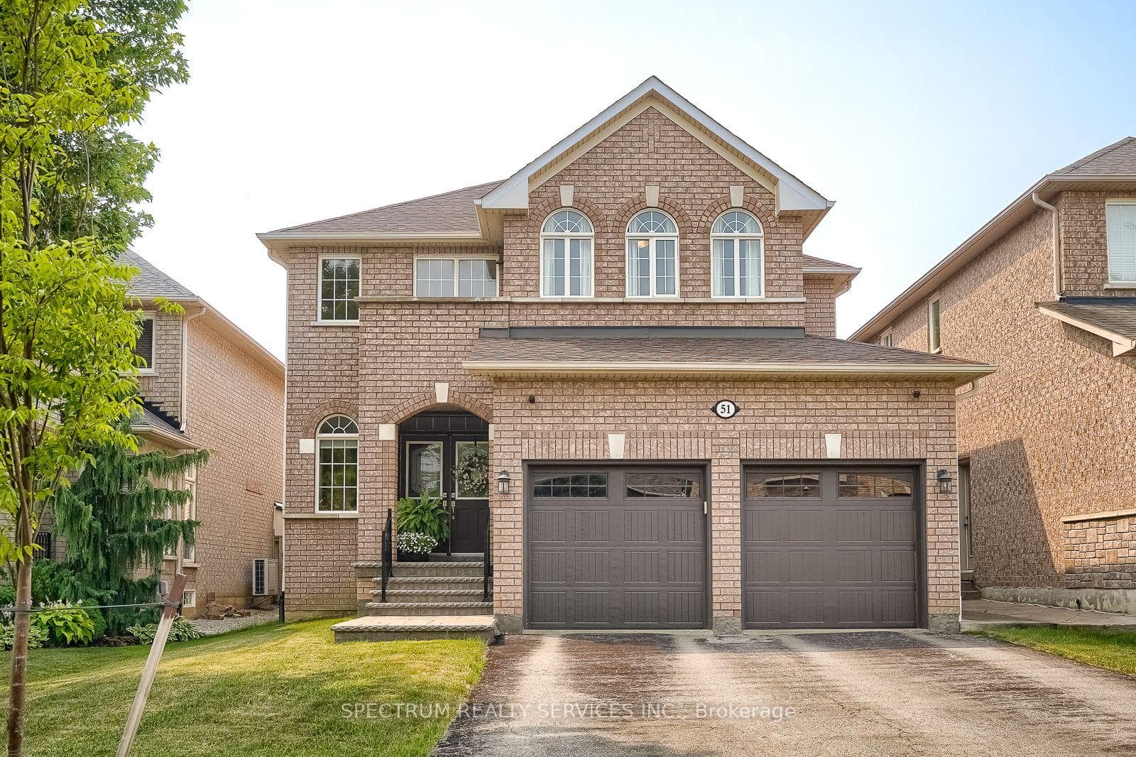 51 Monterey Road photo 2