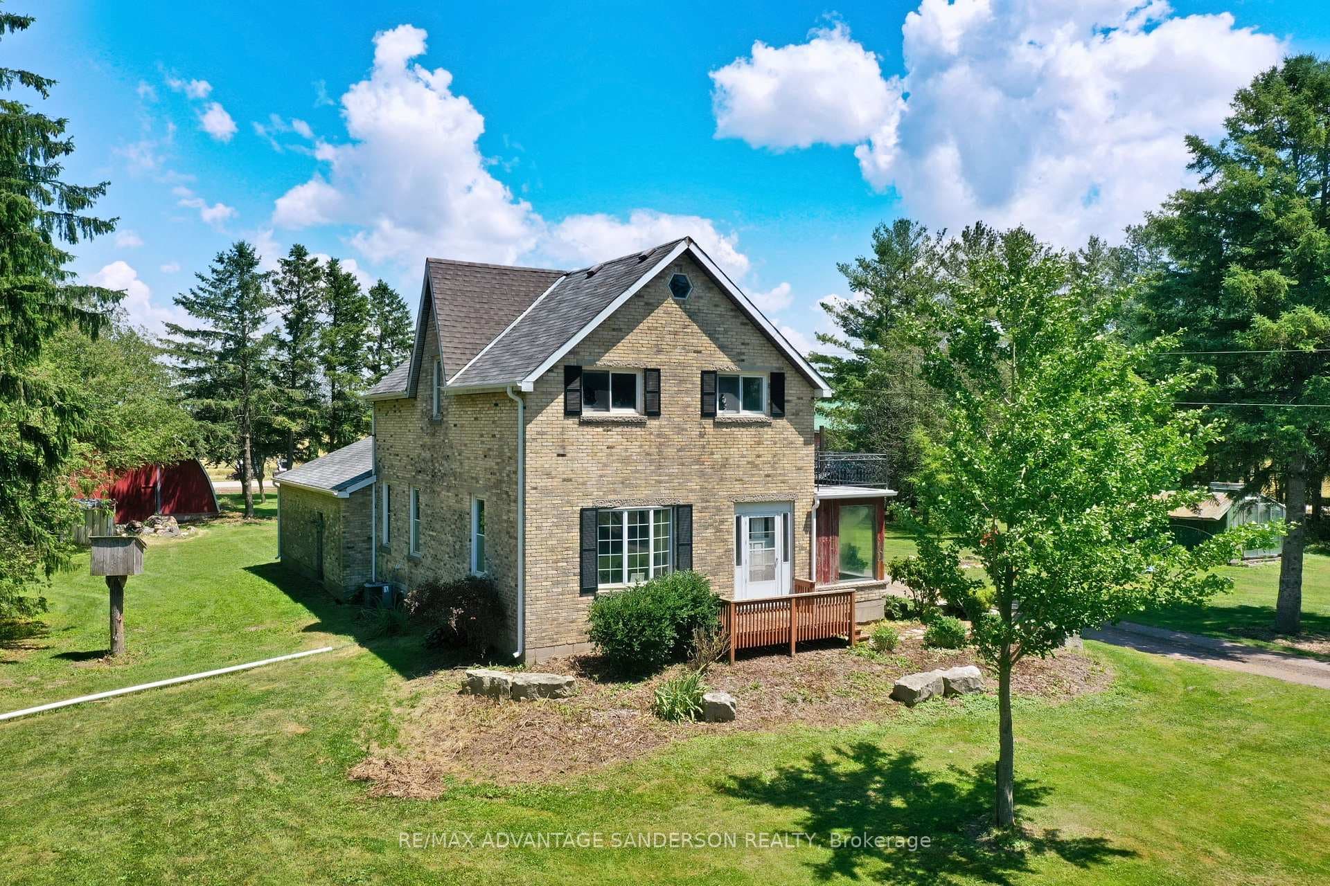 22342 Clarke Road photo 4