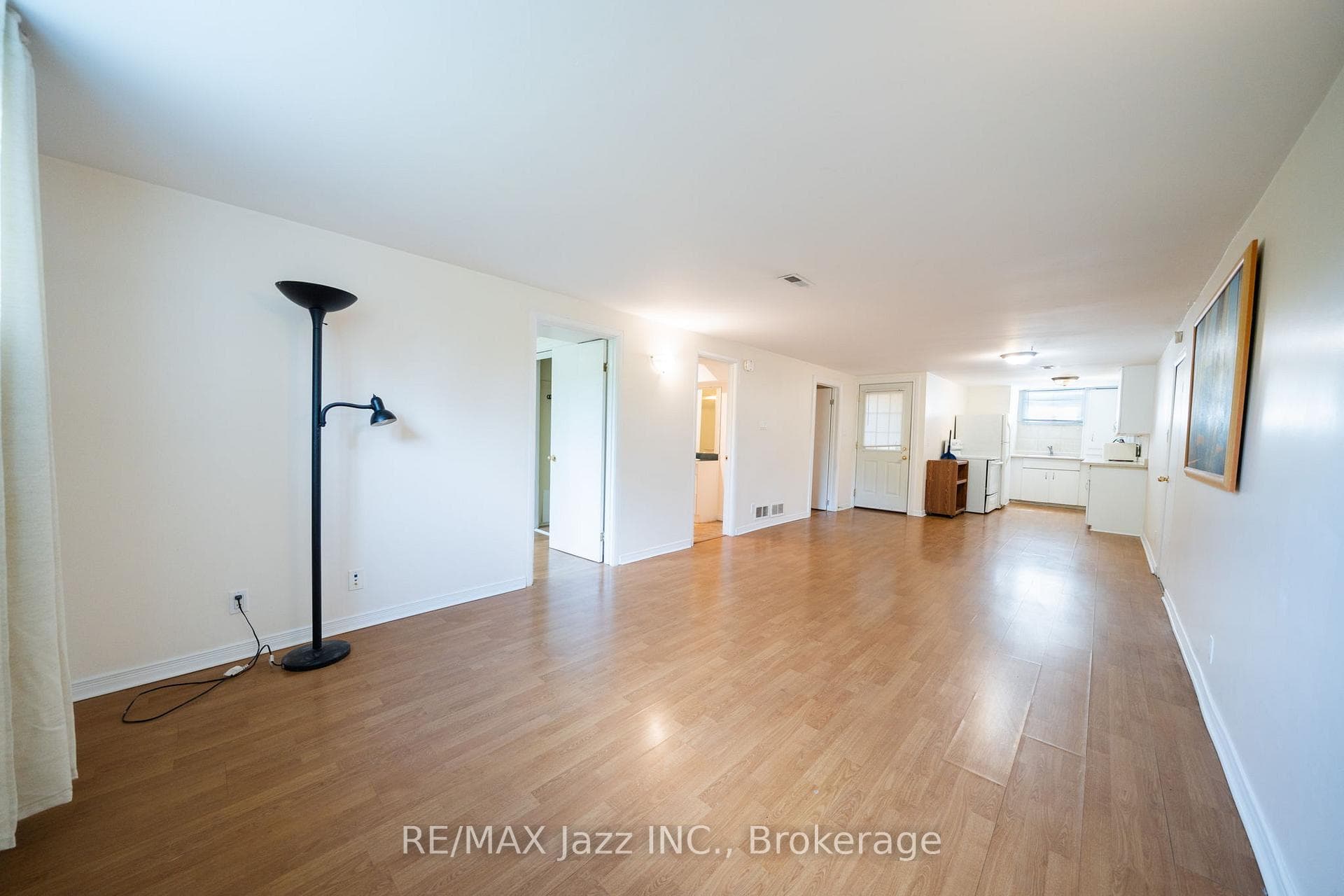 607 Gliddon Avenue photo 35