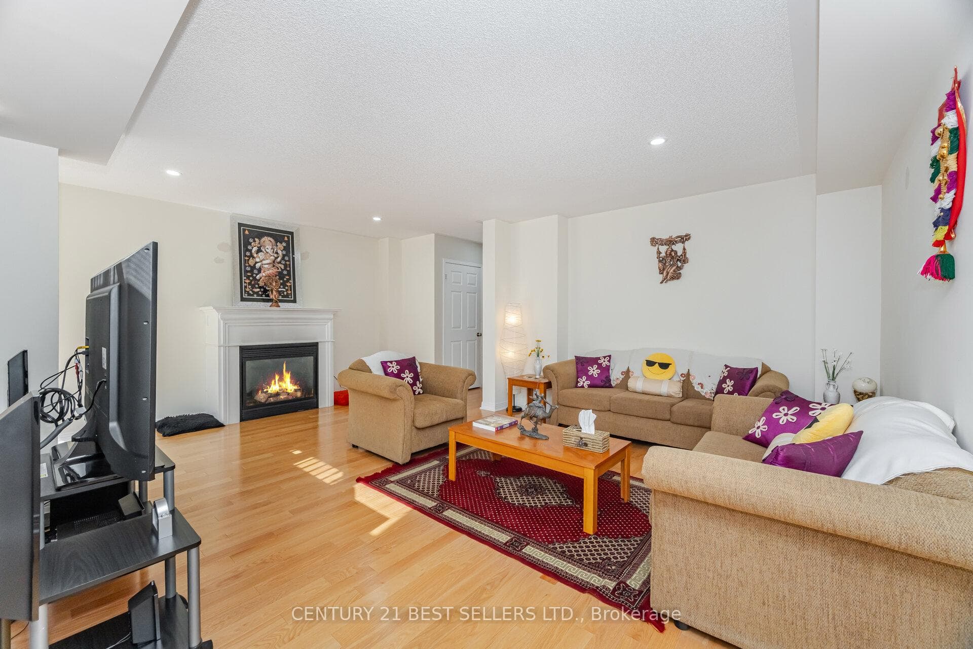 82 Pilkington Drive photo 8