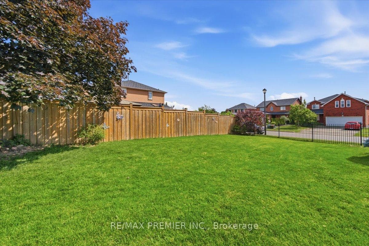 17 Berrydown Drive photo 36