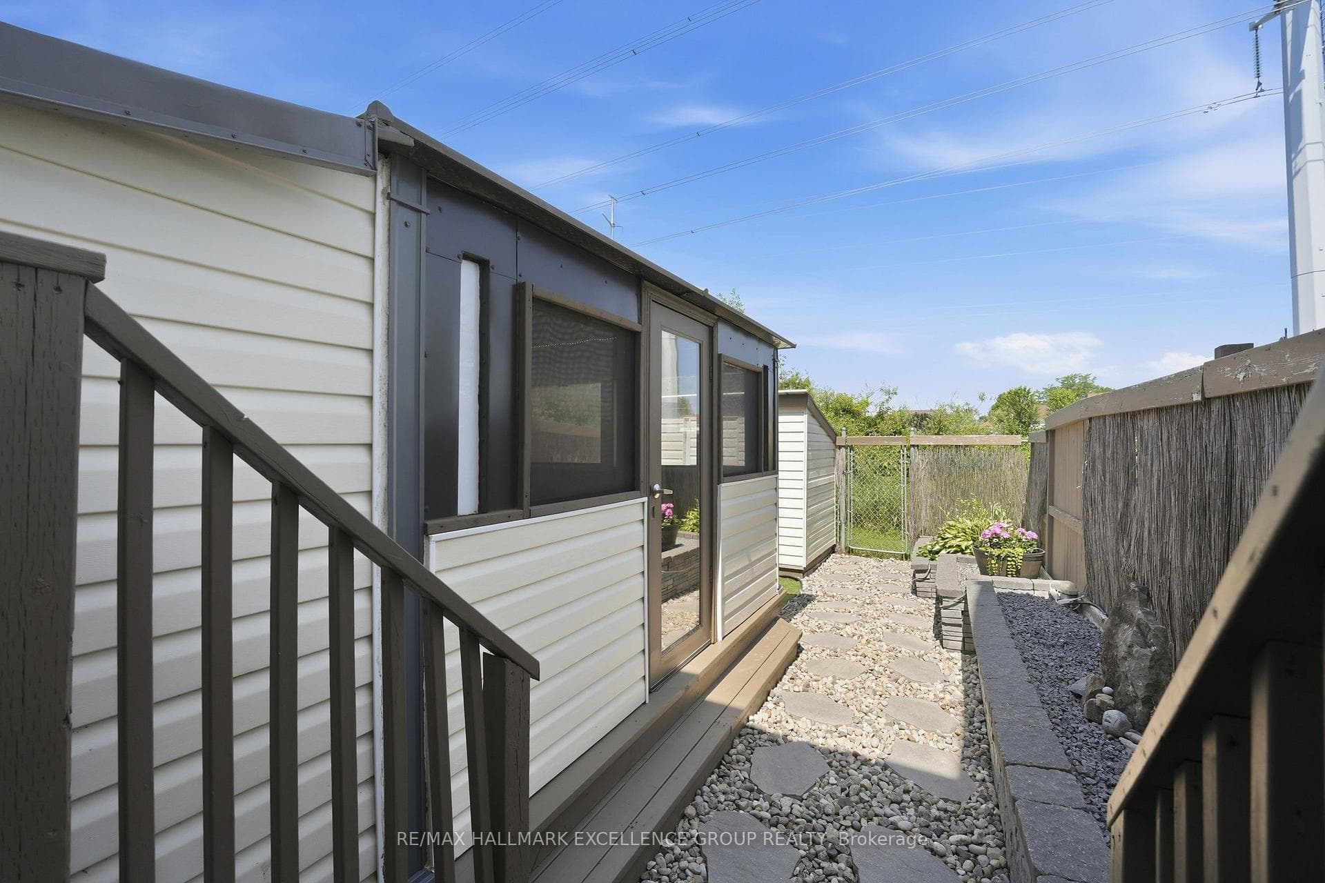 887 Nesting Way photo 41