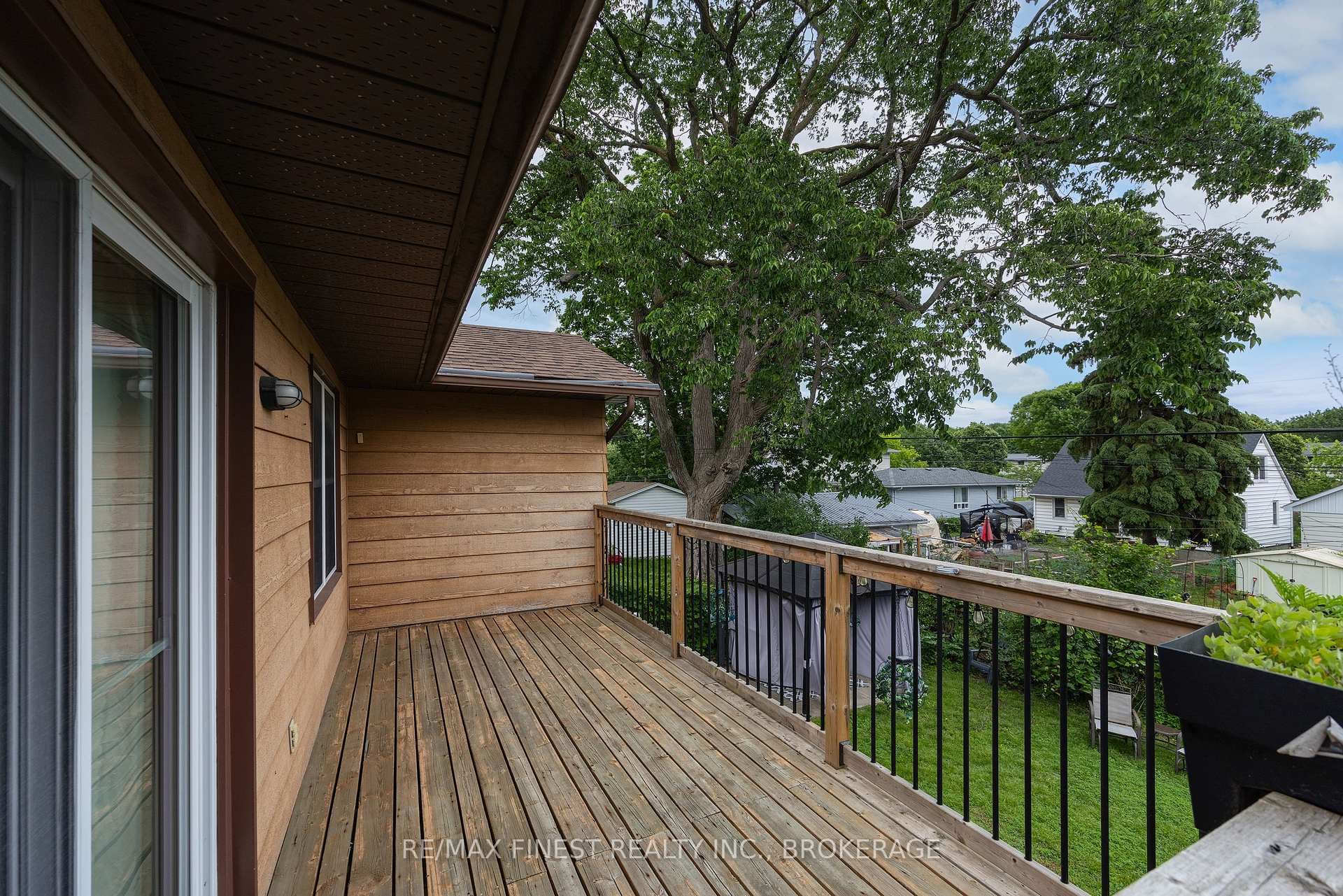 114 Joyce Street photo 16
