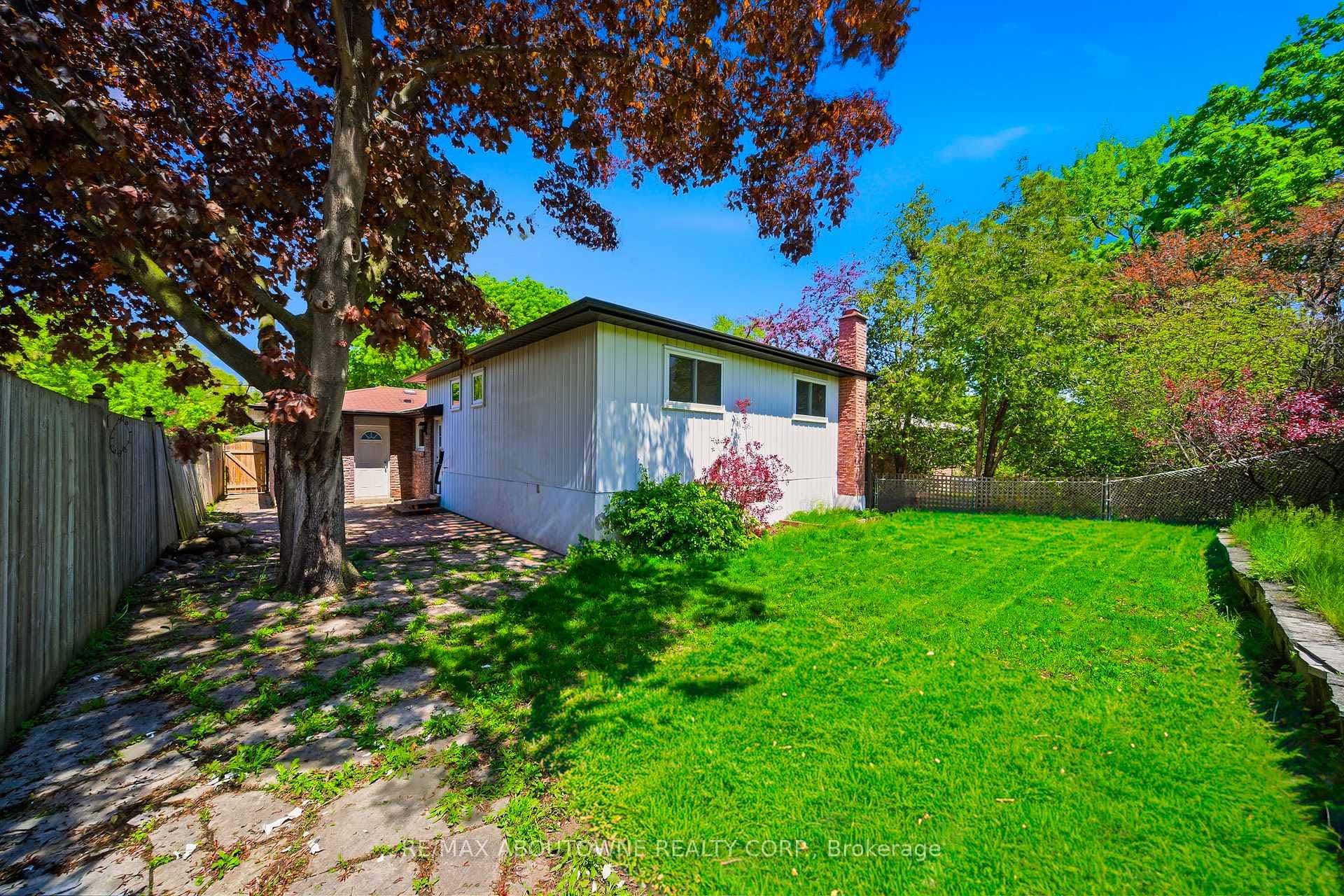 2306 Devon Road photo 34