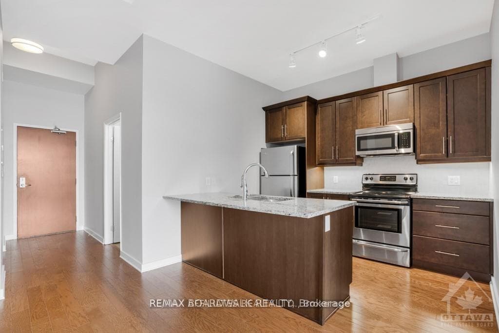310 Centrum Boulevard Unit 109 photo 9