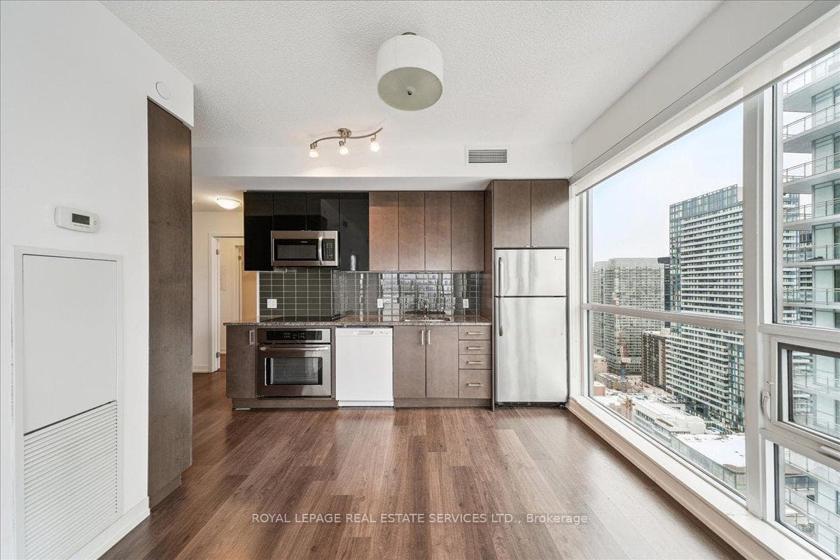 89 Dunfield Avenue Unit 2807 photo 17