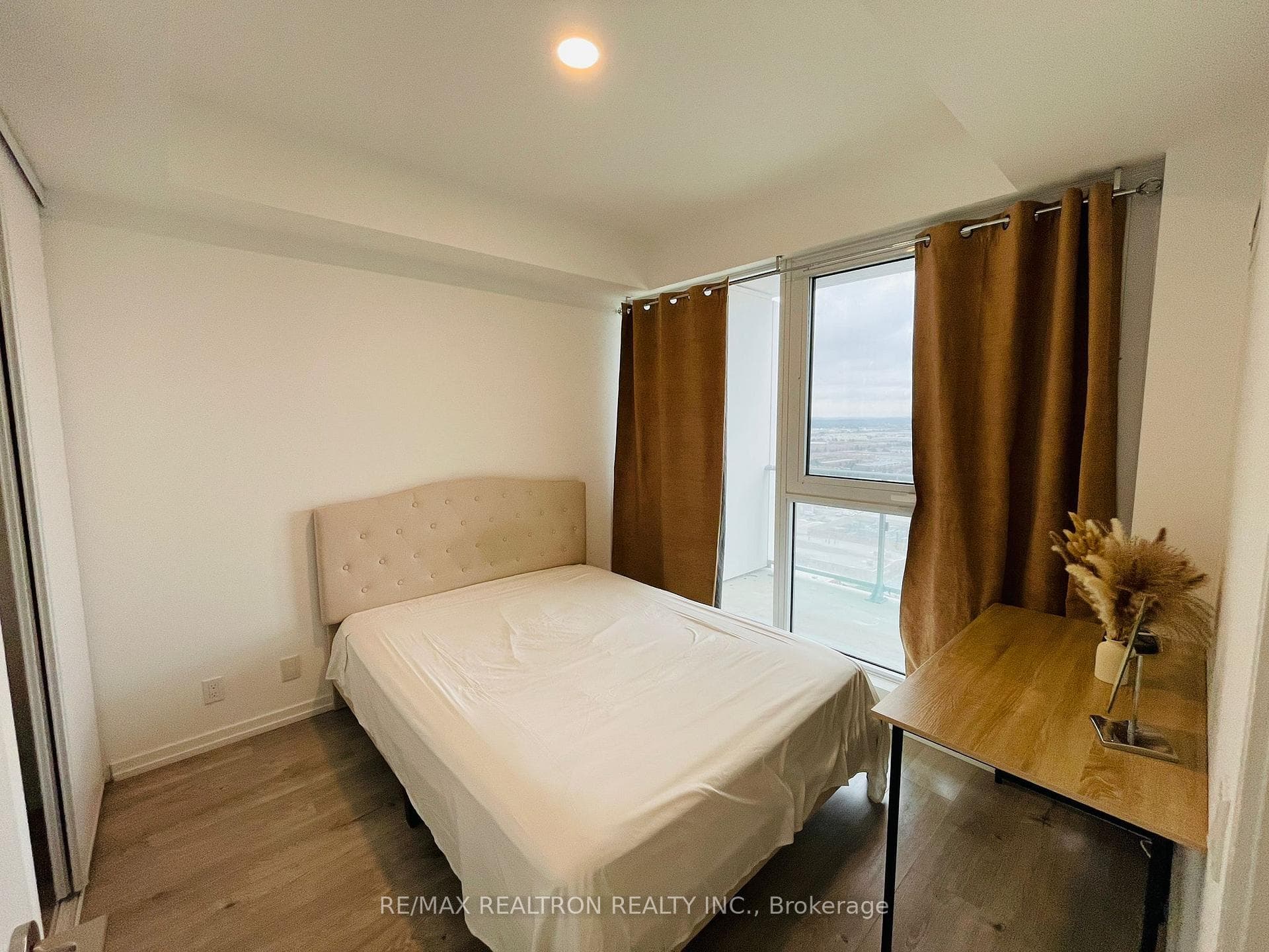 1000 Portage Parkway Unit 2315 photo 17