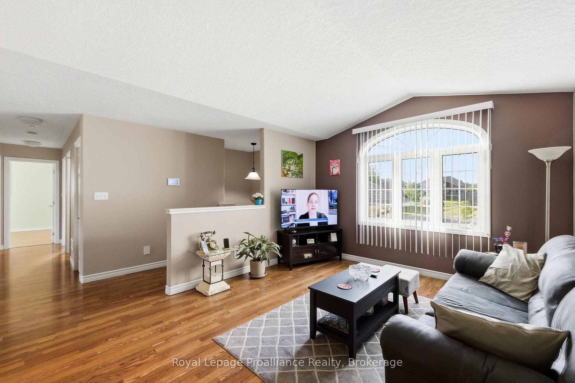 23 Fox Den Drive photo 6