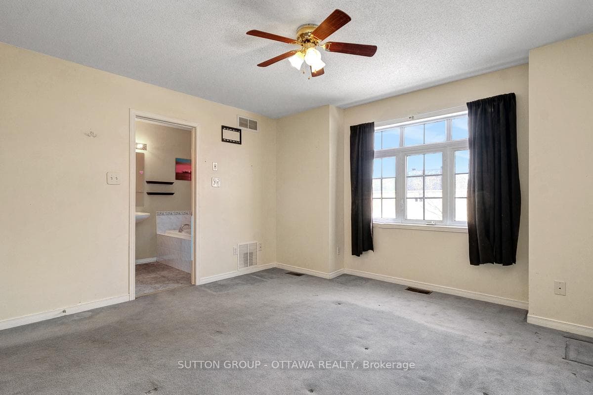 2002 Scully Way photo 21