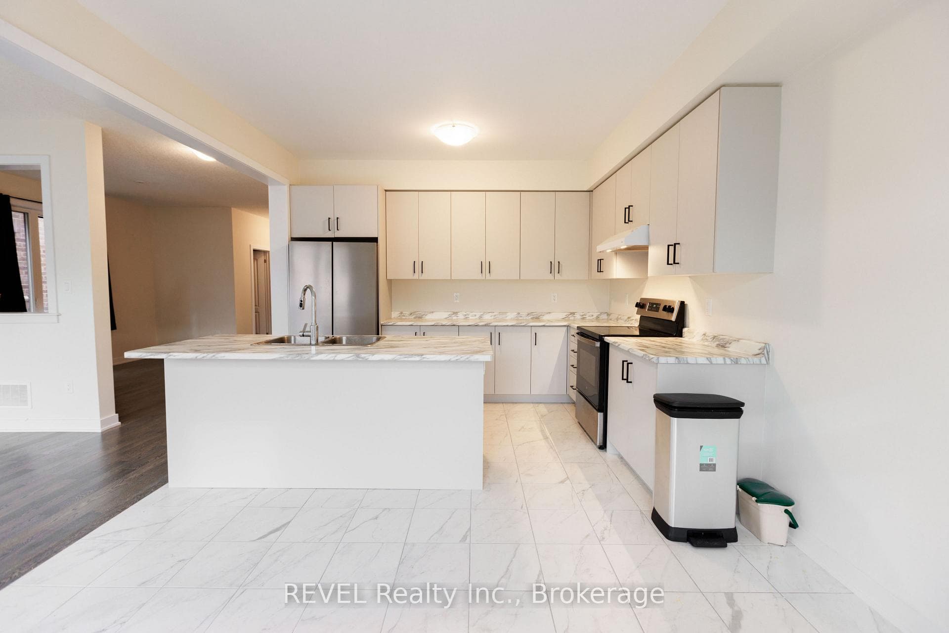 133 Stern Drive photo 5