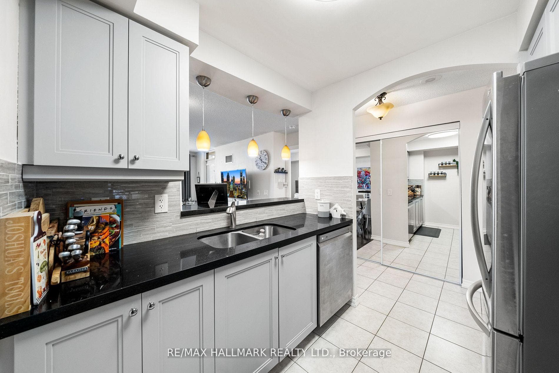 700 Humberwood Boulevard Unit 1421 photo 4
