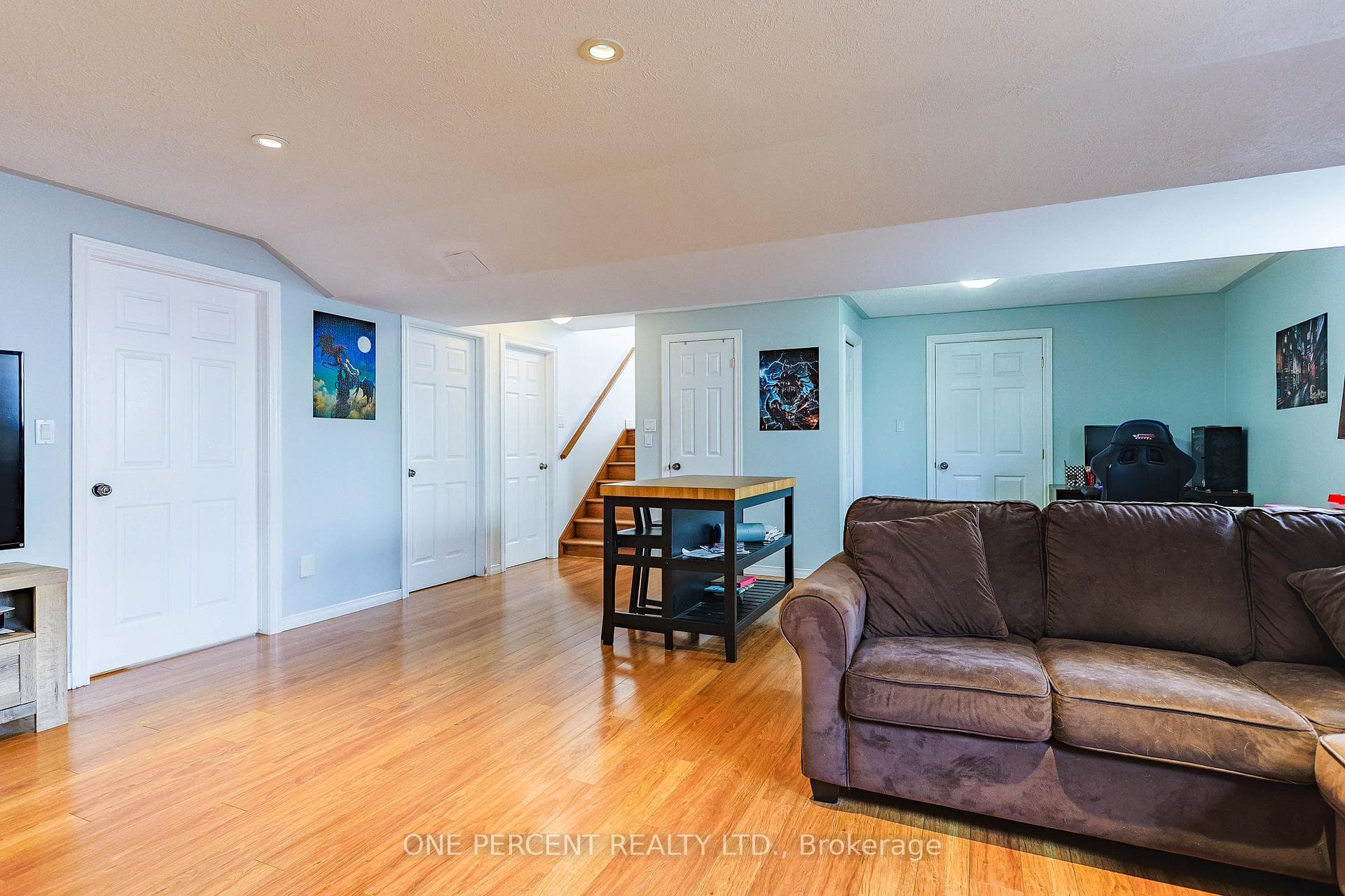 9 Johnson Crescent photo 26