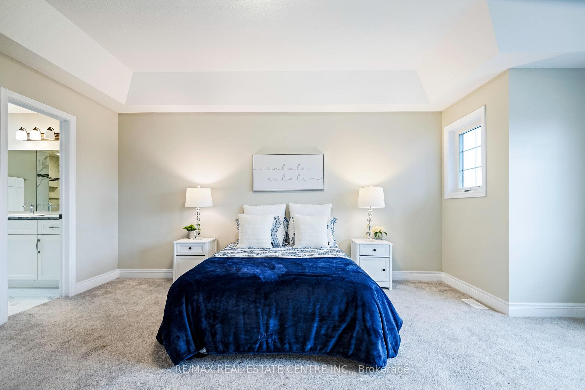 15 Tindall Crescent photo 30