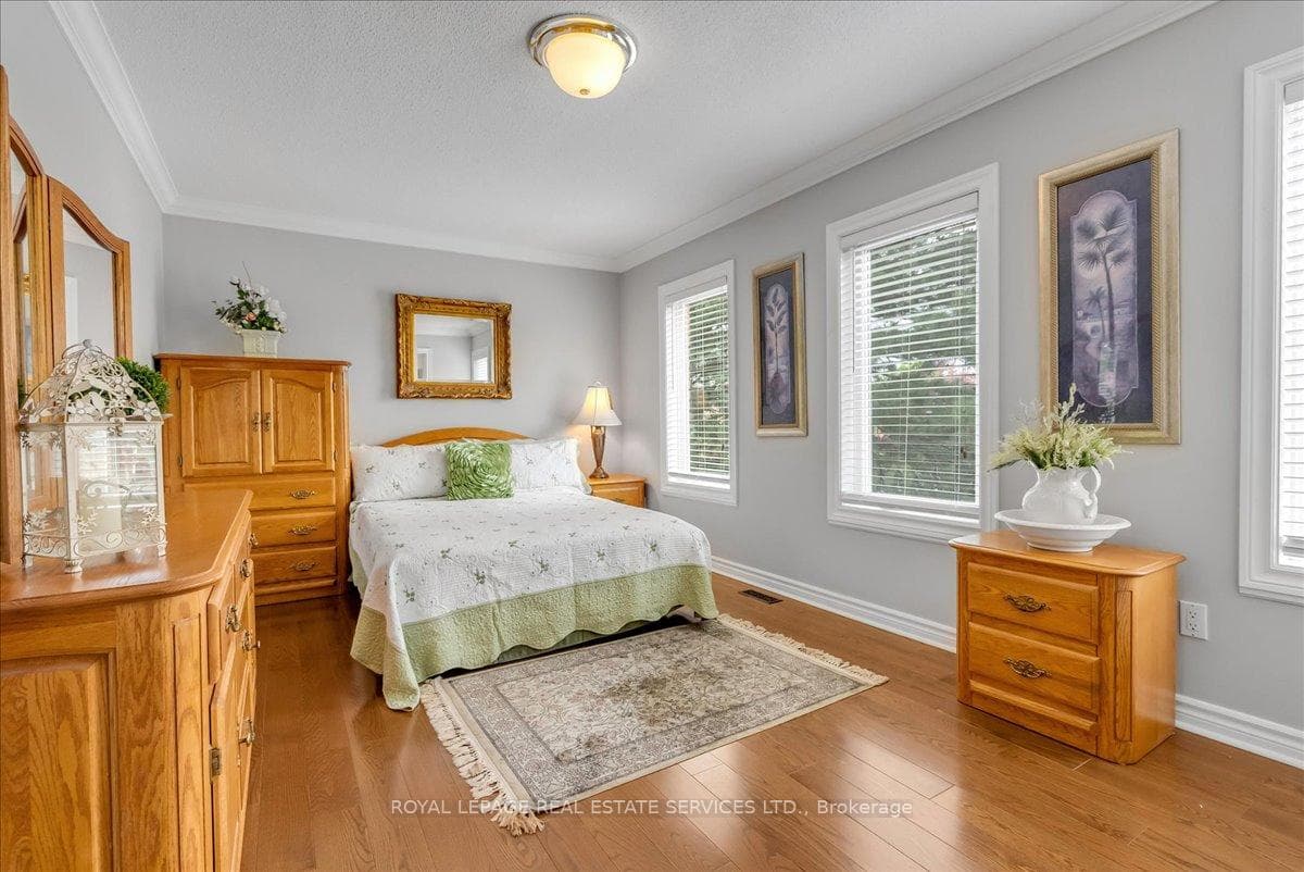 1401 The Links Drive photo 27