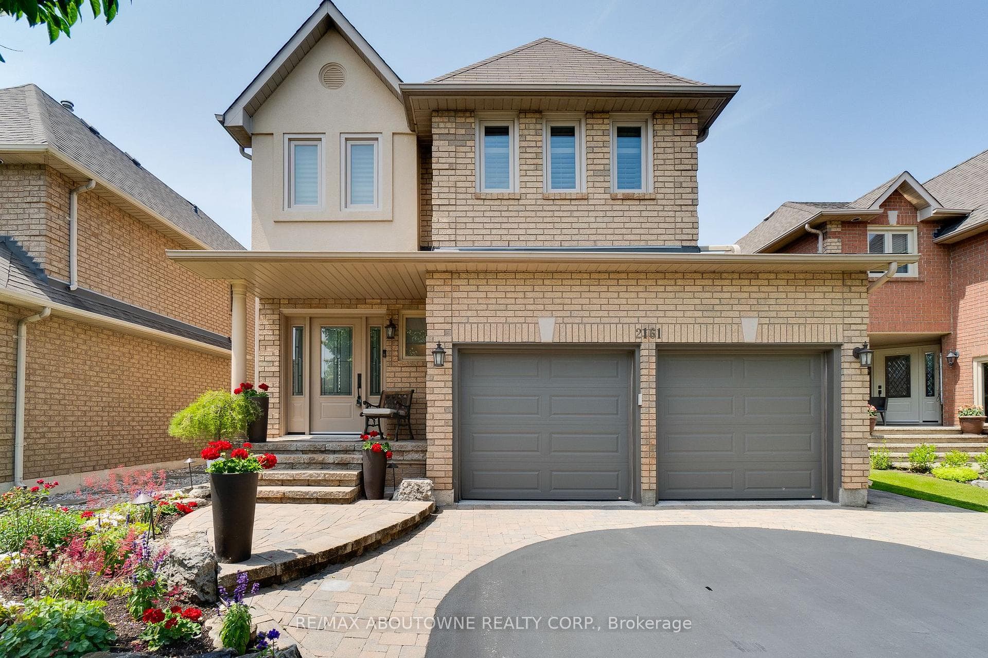 2161 Hurley Drive photo 3