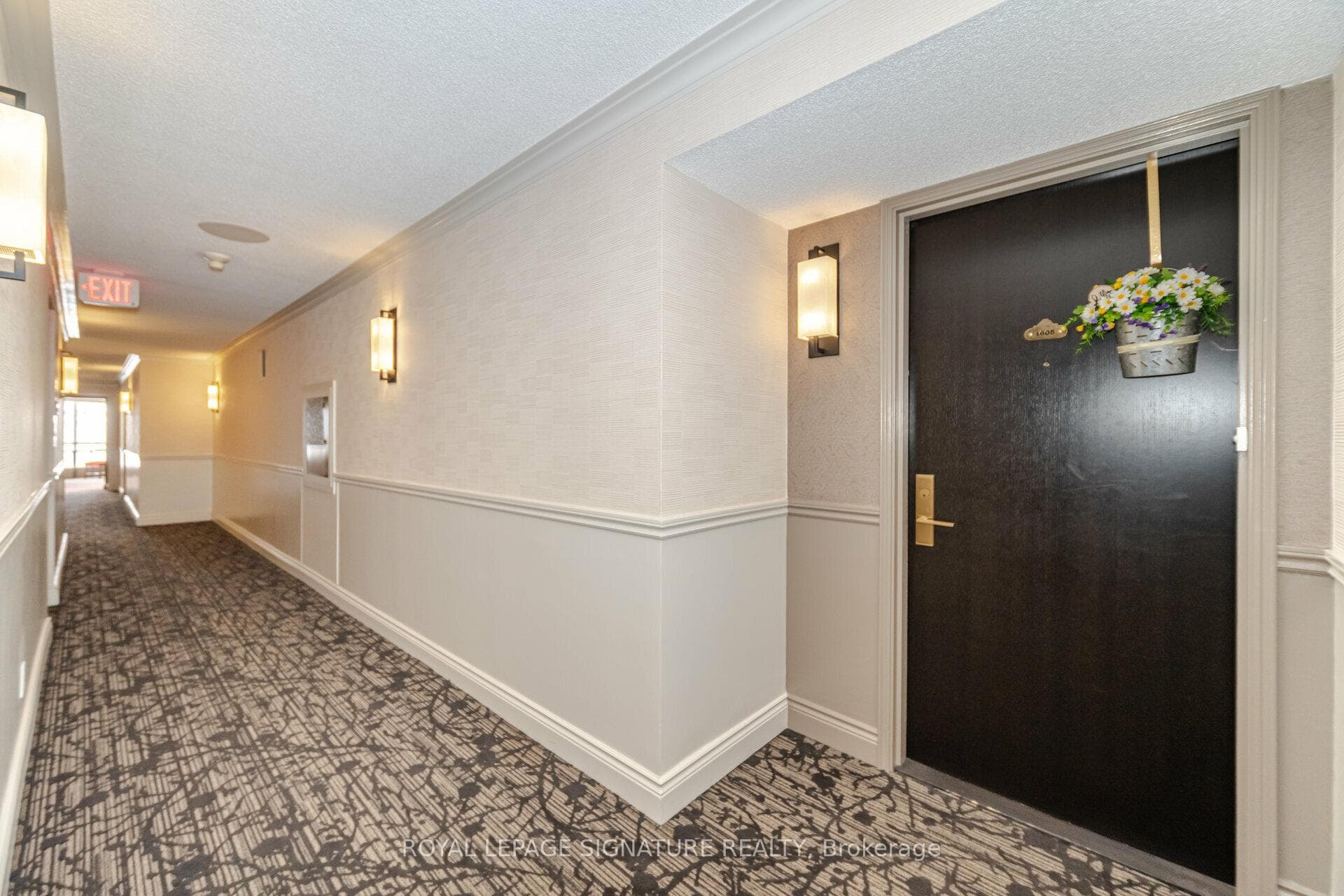 55 Kingsbridge Garden Circle Unit 1605 photo 4