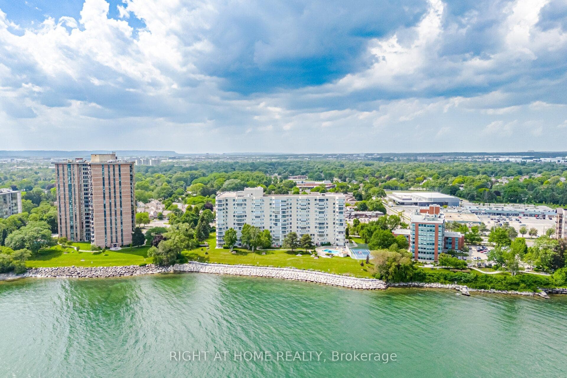 5280 Lakeshore Road Unit 1104 photo 36