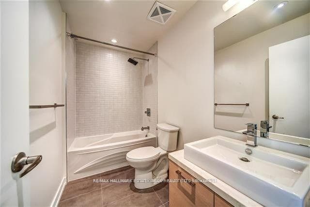 2 Bellefair Avenue Unit 303 photo 12