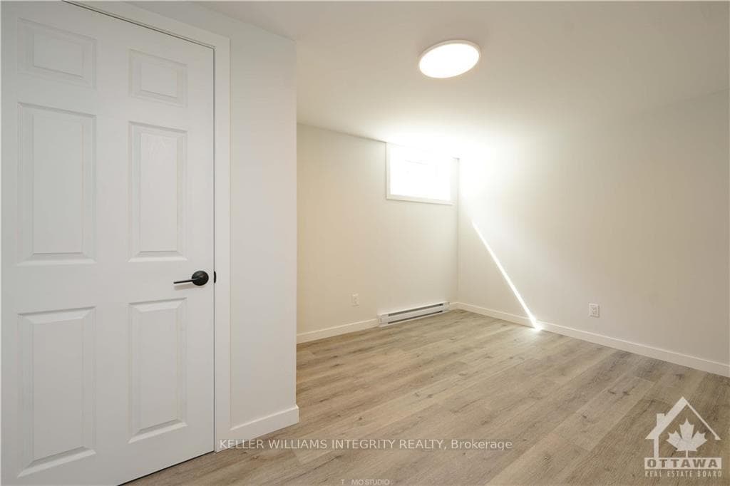 525 BROWNING Avenue Unit B photo 10