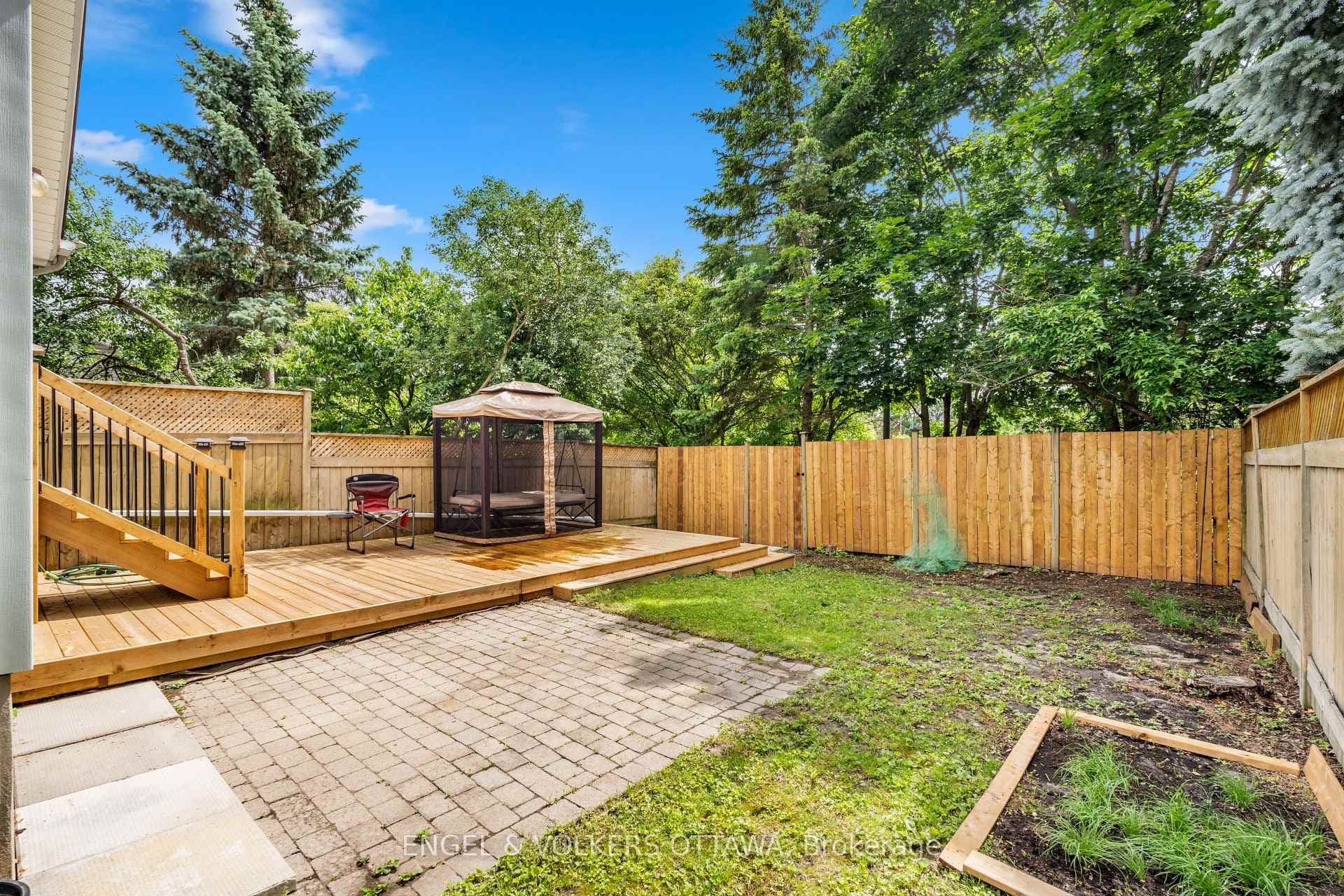 18 Cambray Lane photo 32