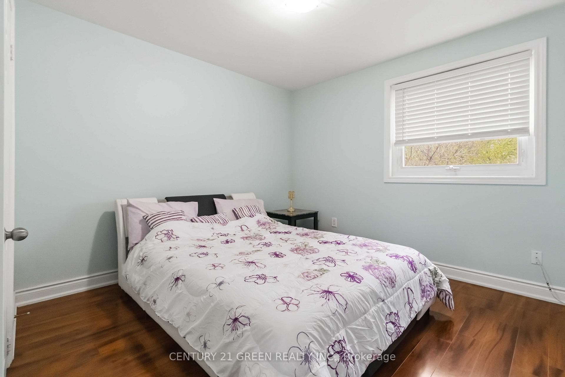 74 Davenport Crescent photo 22
