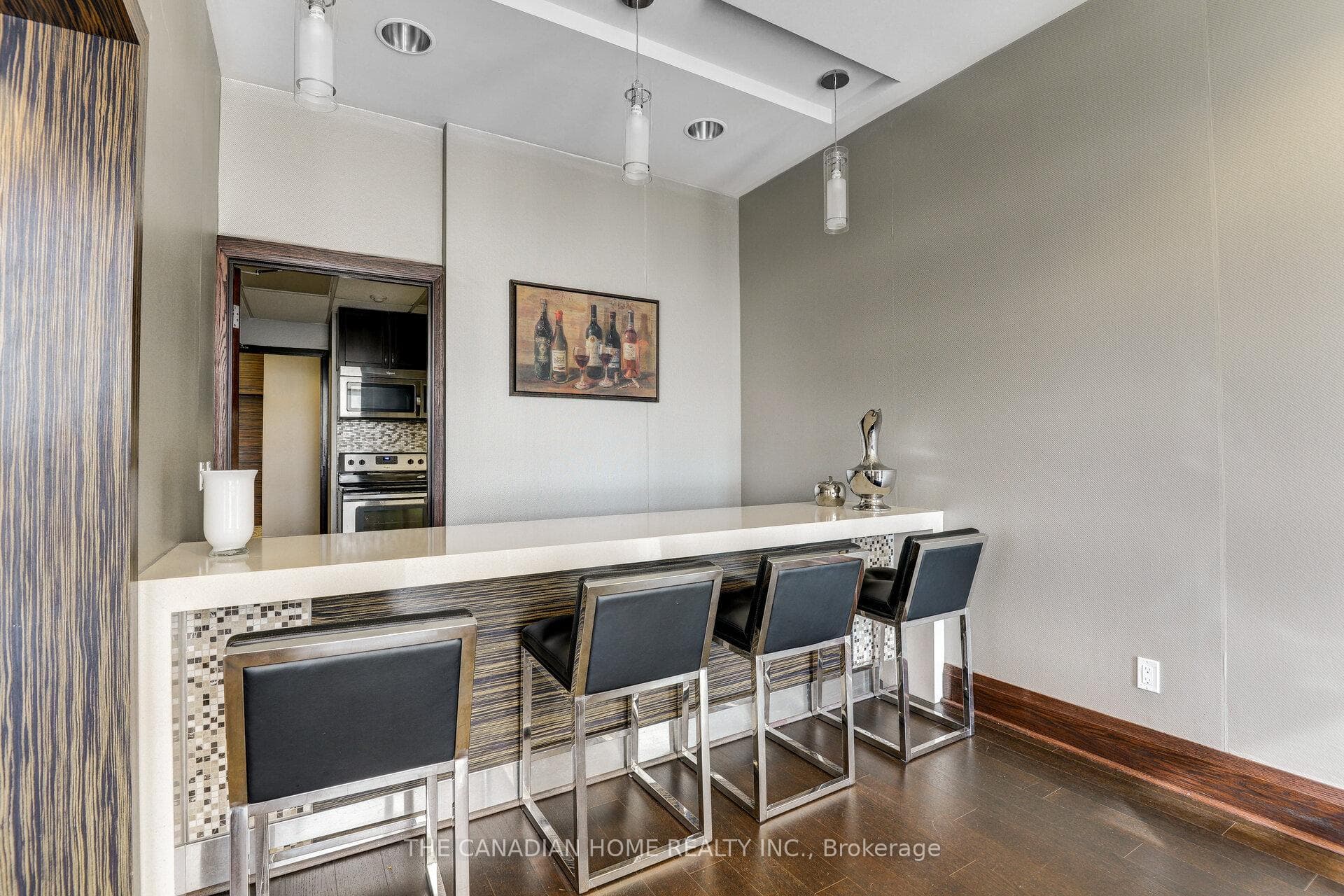 339 Rathburn Road Unit 212 photo 33