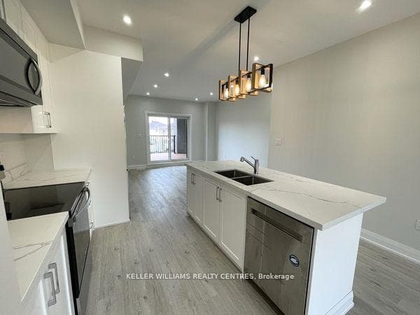 454 Veterans Drive photo 17