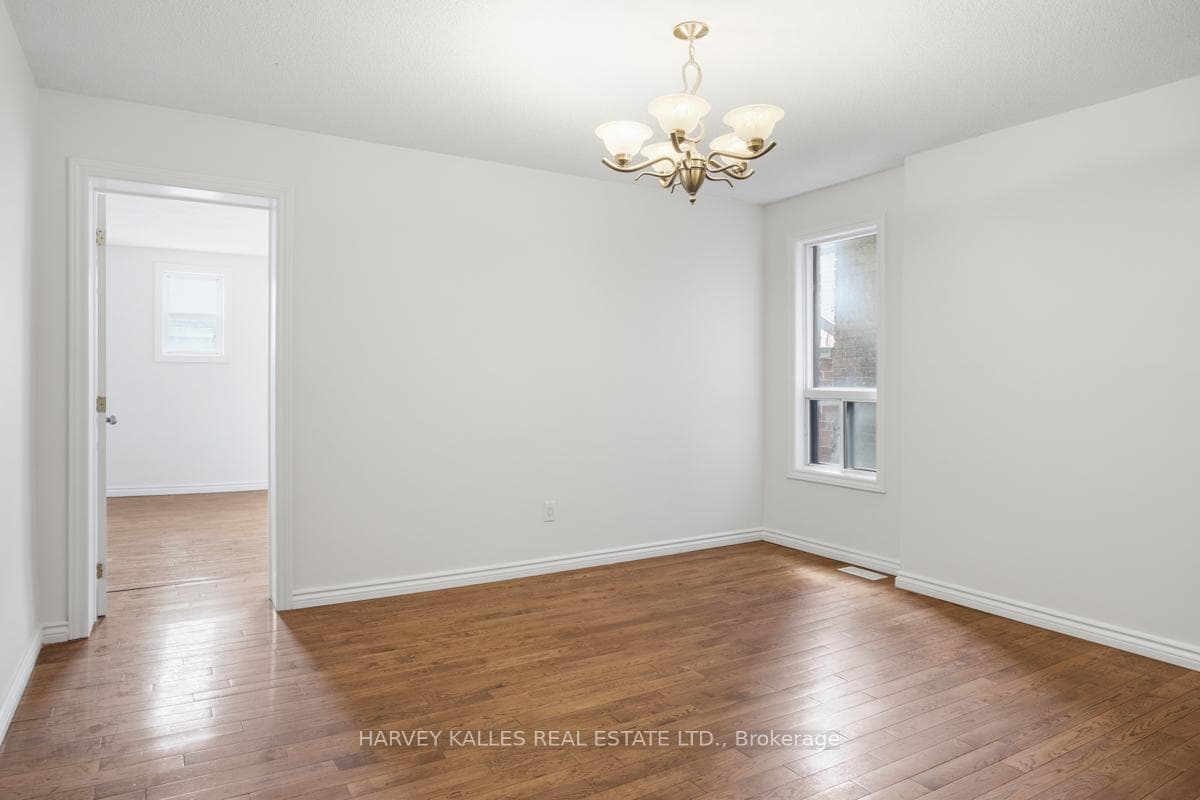 916 Bloor Street Unit Upper photo 5