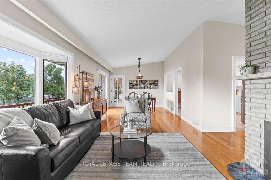 6585 MARINA Drive photo 6