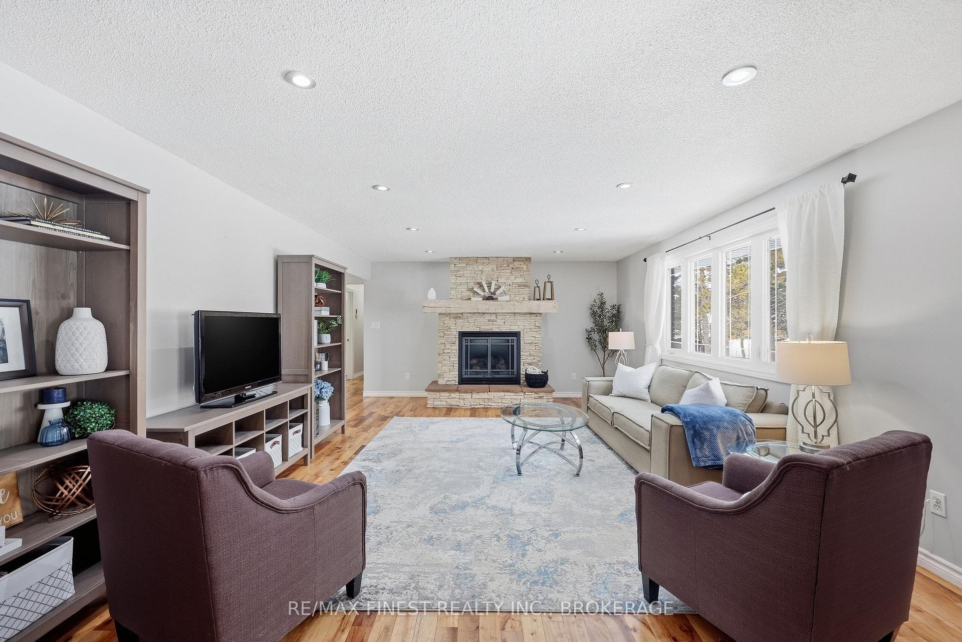 2518 Rideau Ferry Road photo 7
