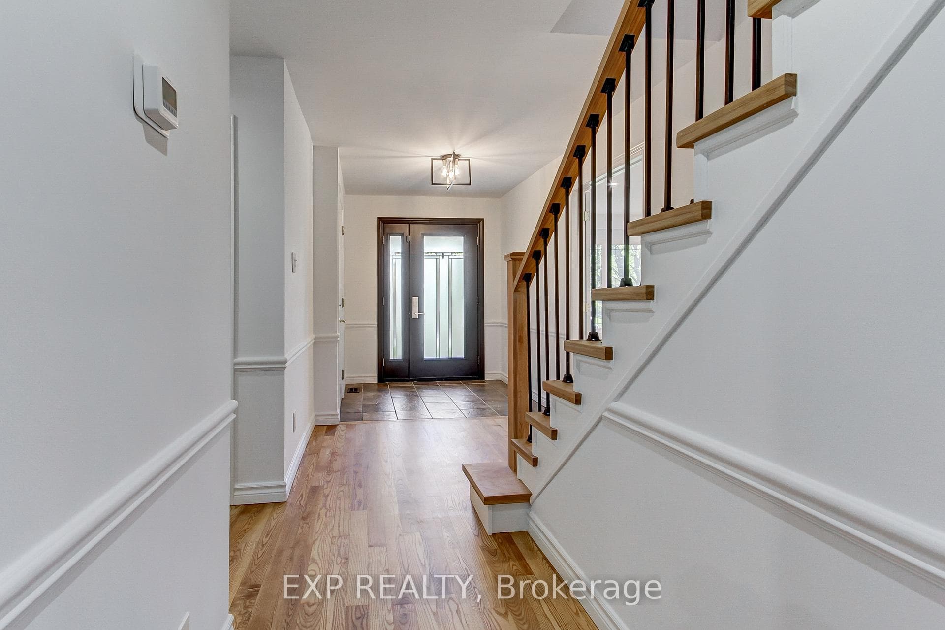 470 Gowland Crescent photo 5