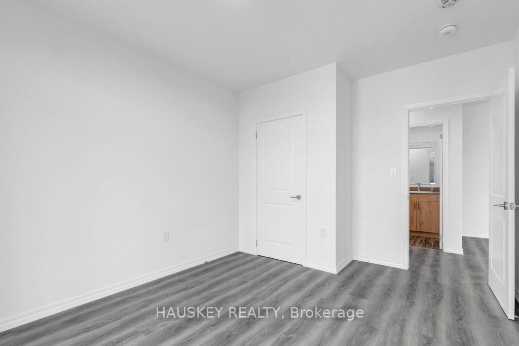 1098 Paisley Road Unit 510A photo 7
