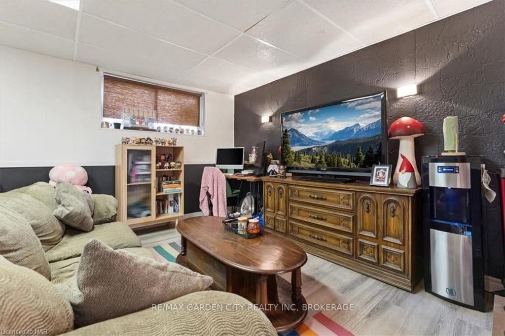 67 LOUIS Avenue photo 20