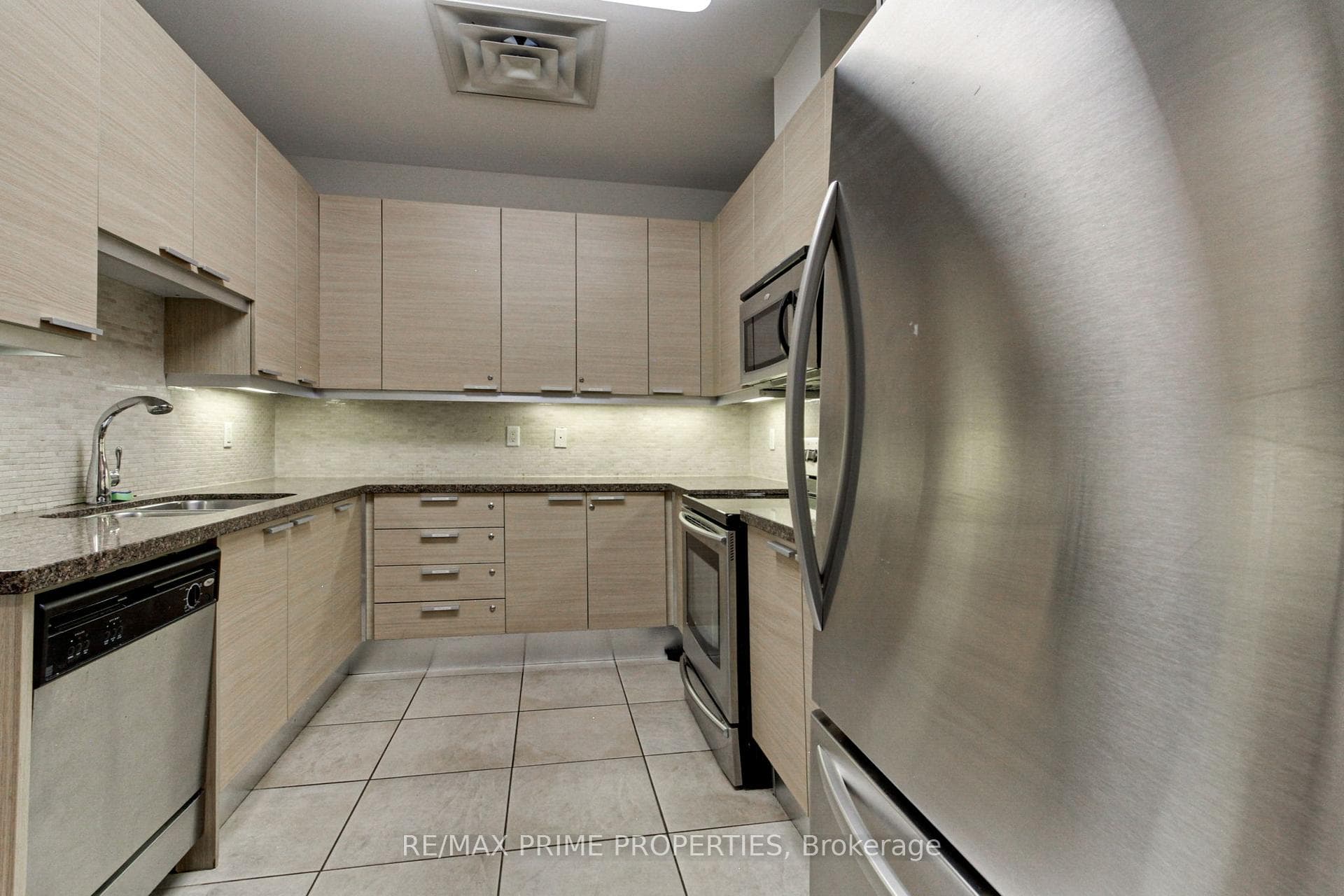662 Sheppard Avenue Unit 1206 photo 32