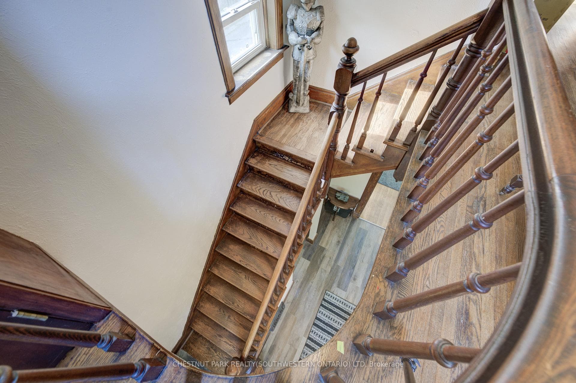 15 St Leger Street photo 21