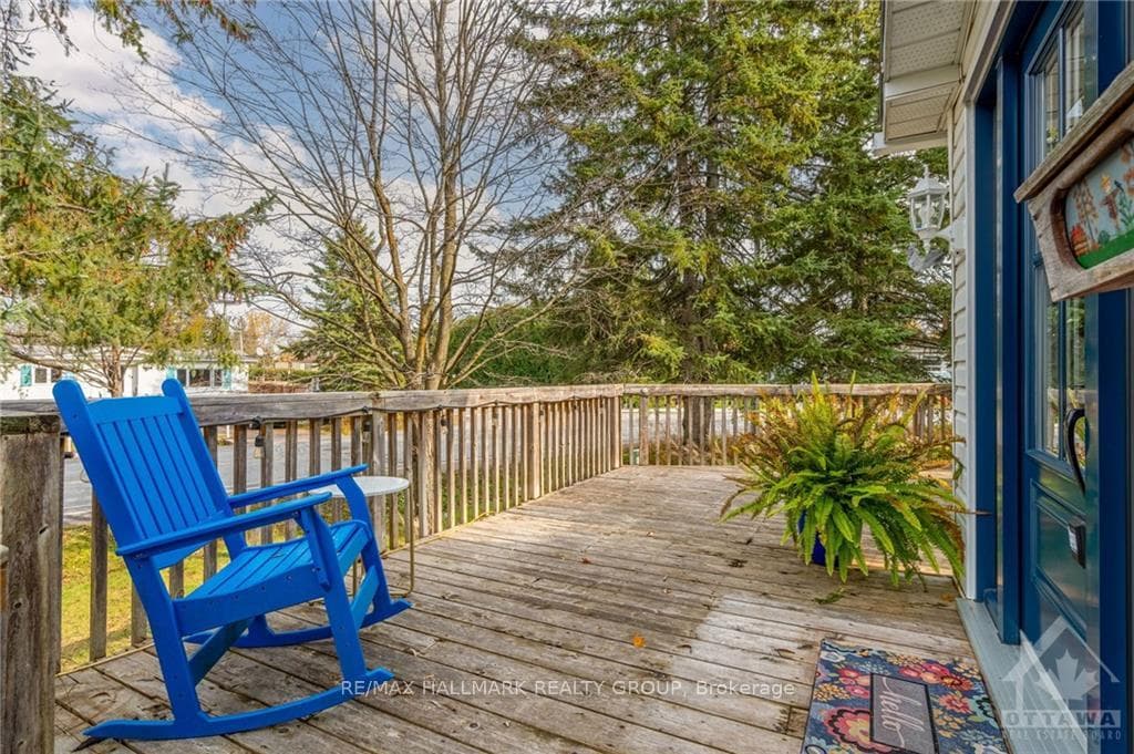 27 FRINGEWOOD Drive photo 26
