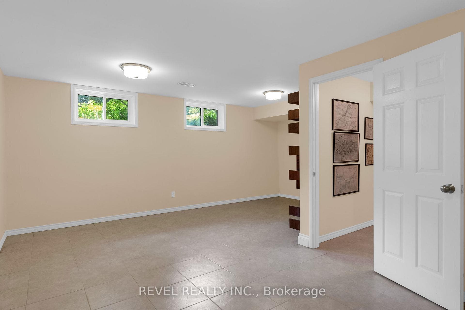 153 Bayshore Drive photo 27