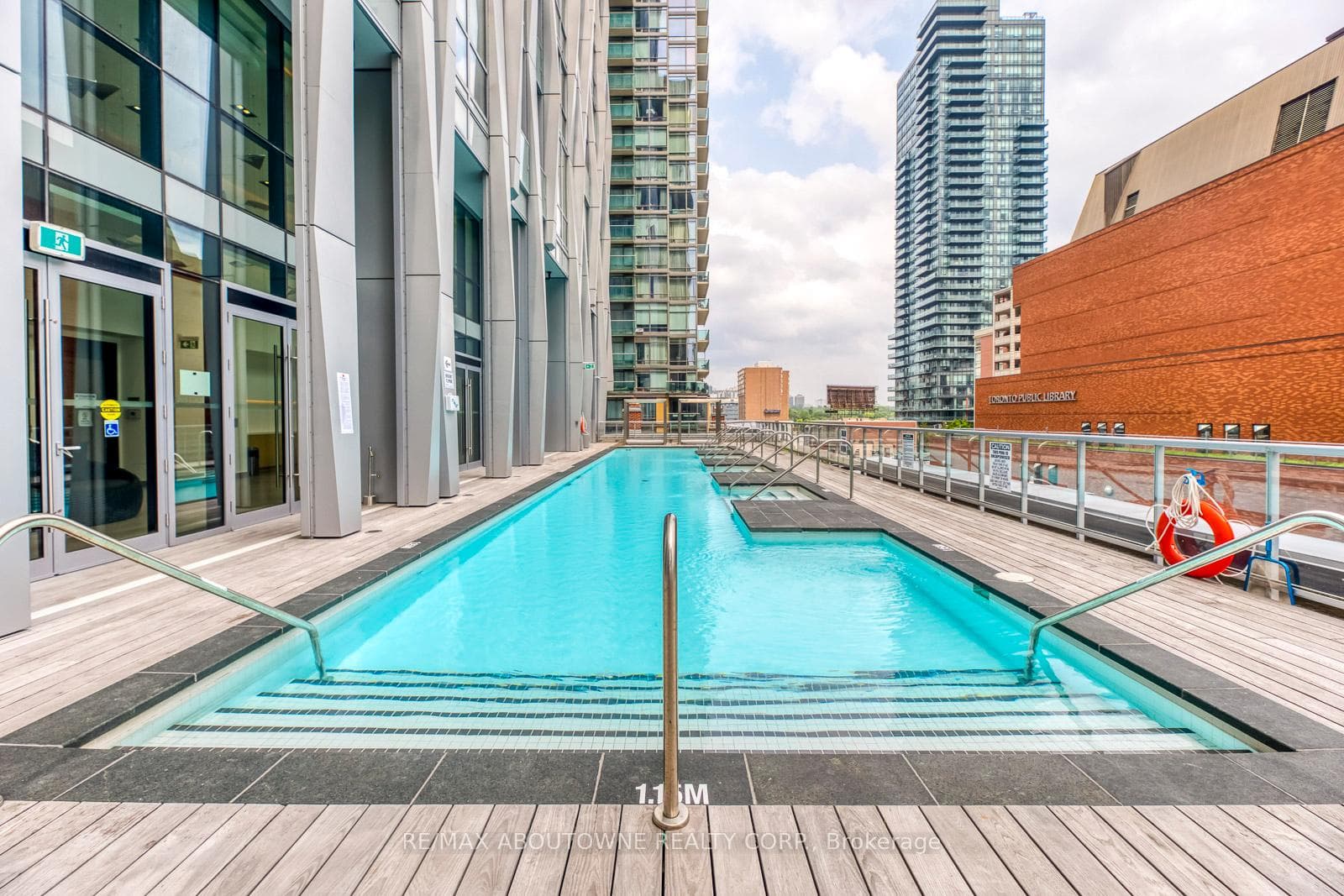 1 Yorkville Avenue Unit 1812 photo 26