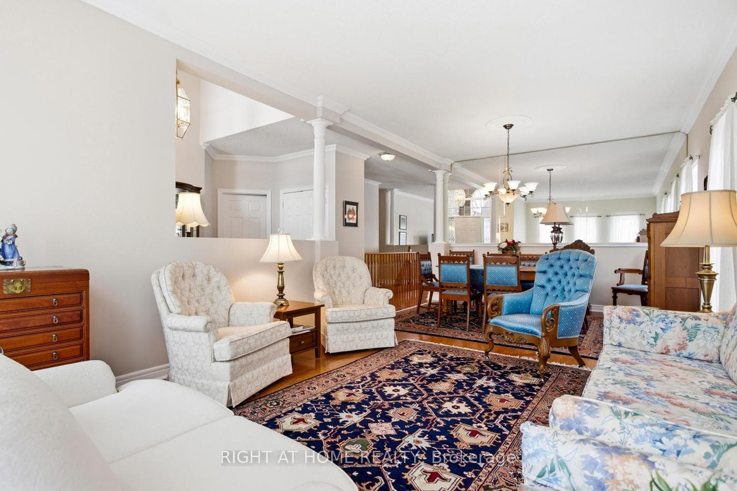 295 Waterbury Crescent photo 18