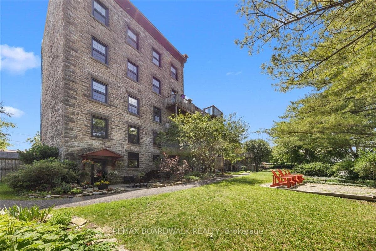 45 Mill Street Unit 1 photo 26