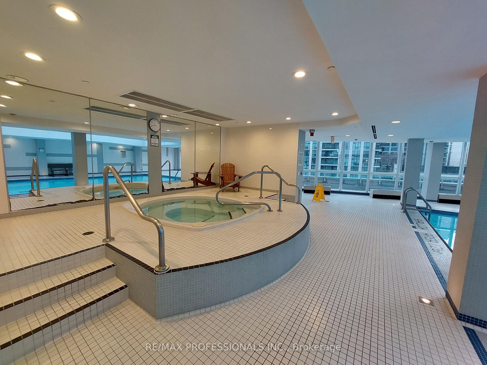 18 Yonge Street Unit 2806 photo 18
