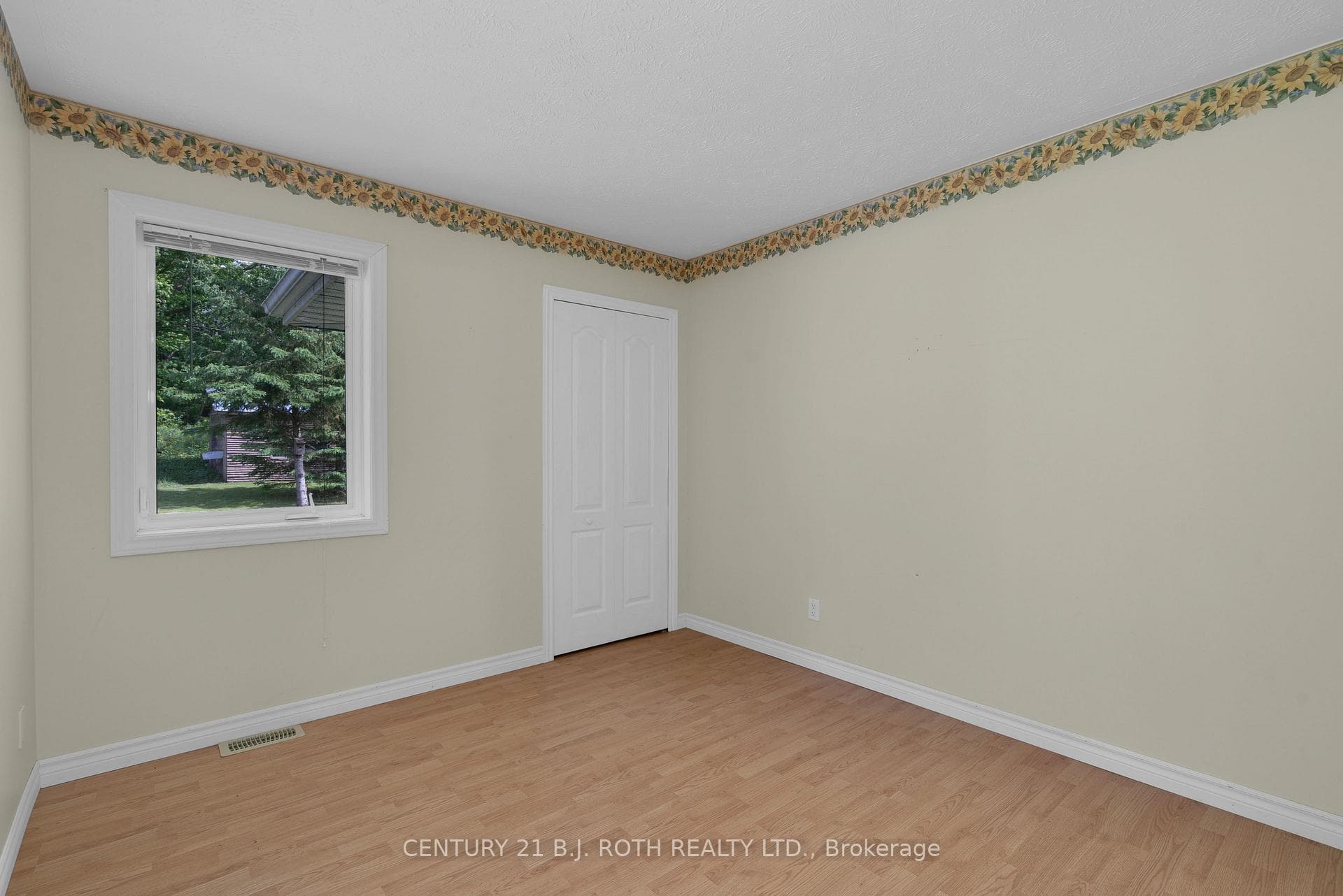 1775 Division Road photo 20
